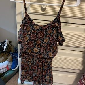 Romper Xs worn twice EUC